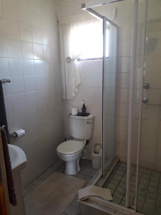 Culdesac Guesthouse Оудсхорн Екстериор снимка