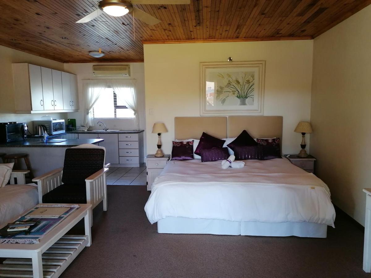 Culdesac Guesthouse Оудсхорн Екстериор снимка
