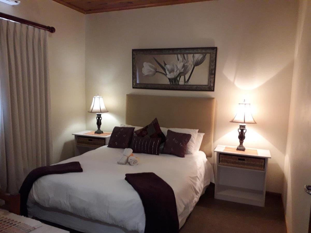 Culdesac Guesthouse Оудсхорн Екстериор снимка