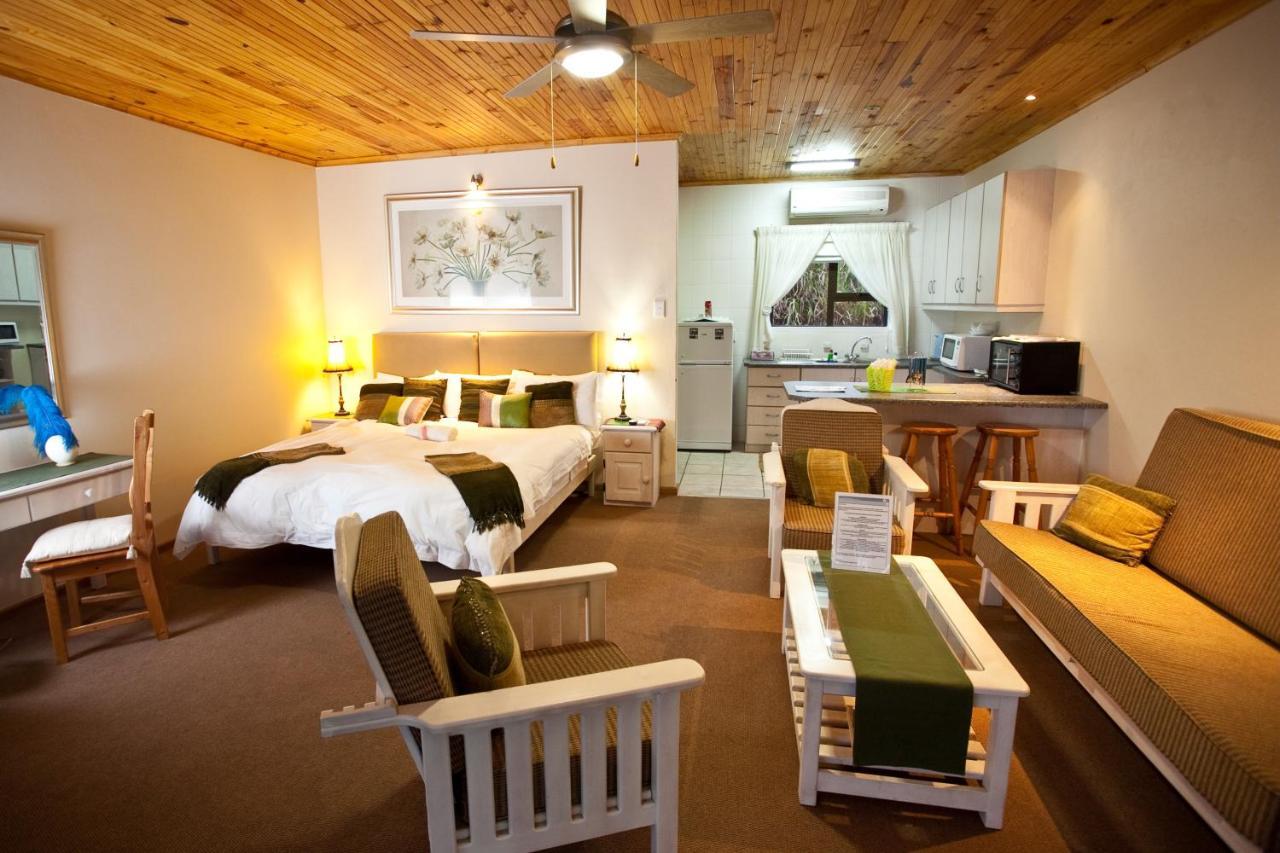 Culdesac Guesthouse Оудсхорн Екстериор снимка